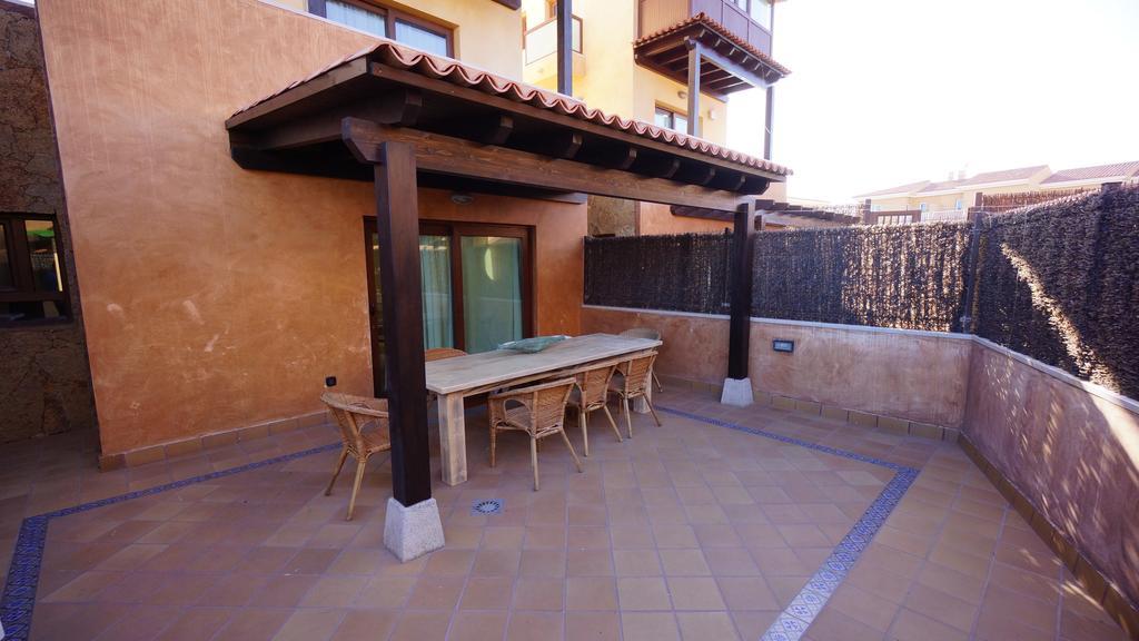 Tinajas - No Noise Villa คอร์ราเลโฮ ภายนอก รูปภาพ